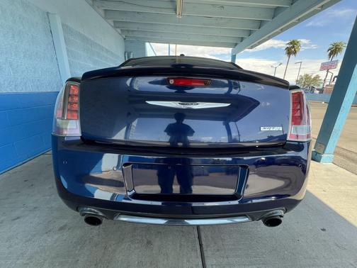 2013 Chrysler 300 SRT8