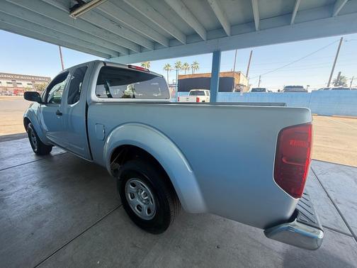Brilliant Silver 2014 Nissan Frontier S