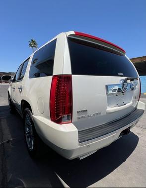 2012 Cadillac Escalade Platinum Edition