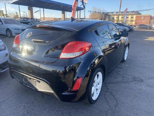 2013 Hyundai Veloster Base