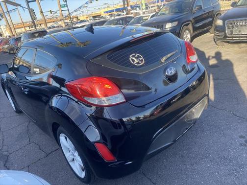 2013 Hyundai Veloster Base