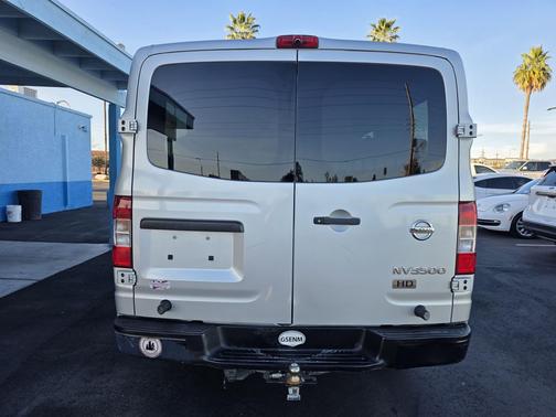 2014 Nissan NV Passenger NV3500 HD S V8