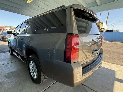 2016 Chevrolet Suburban LT