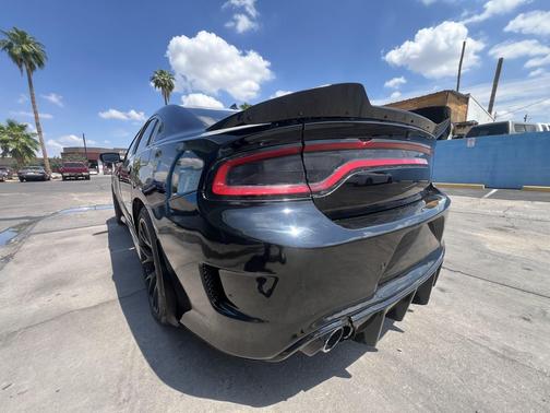 2016 Dodge Charger SRT 392