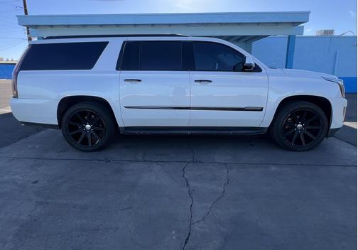 2016 Cadillac Escalade ESV Standard