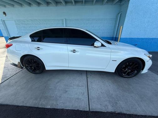 2017 INFINITI Q50 3.0t Signature Edition