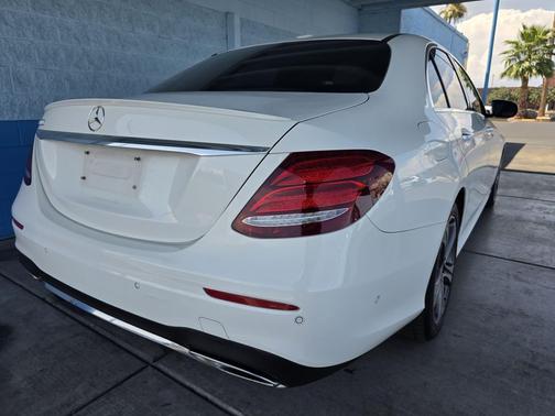 White 2017 Mercedes-Benz E-Class E 300 Luxury RWD Sedan