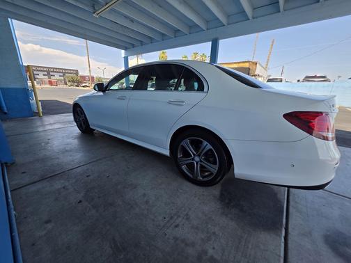 White 2017 Mercedes-Benz E-Class E 300 Luxury RWD Sedan