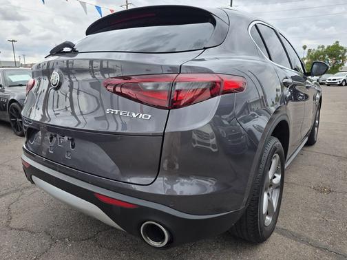 Gray 2018 Alfa Romeo Stelvio Base