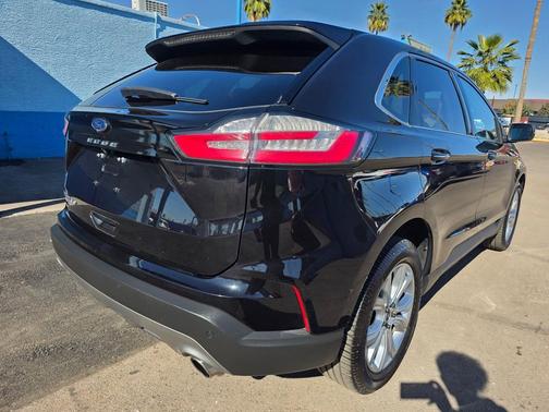 2021 Ford Edge Titanium