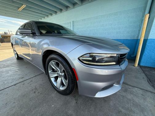 Gray 2016 Dodge Charger SXT