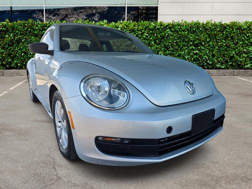 Reflex Silver Metallic 2014 Volkswagen Beetle Auto 1.8T Entry