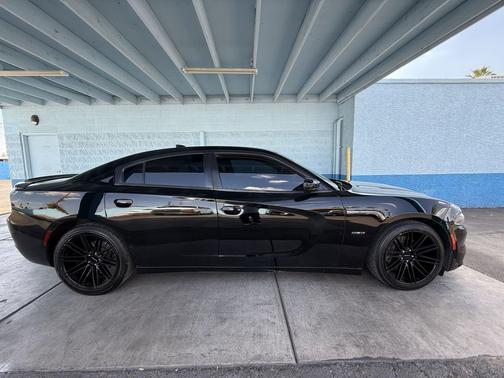 2017 Dodge Charger R/T