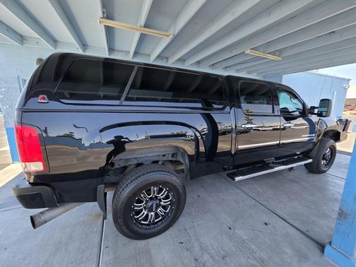 Onyx Black 2013 GMC Sierra 2500 Denali