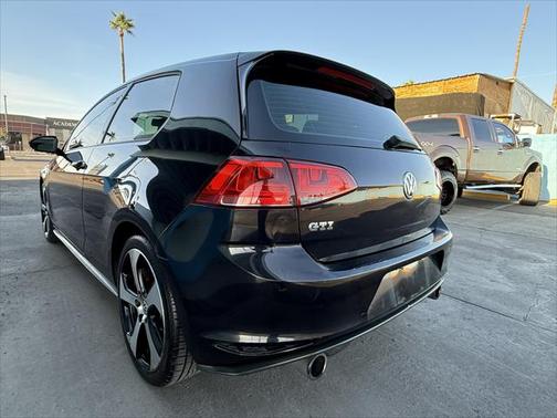 2015 Volkswagen Golf GTI 2.0T S 4-Door