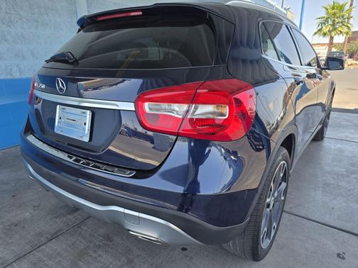 Lunar Blue Metallic 2018 Mercedes-Benz GLA 250 Base