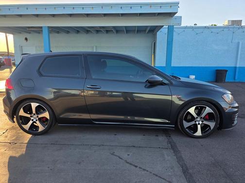 2016 Volkswagen Golf GTI 2.0T S 4-Door