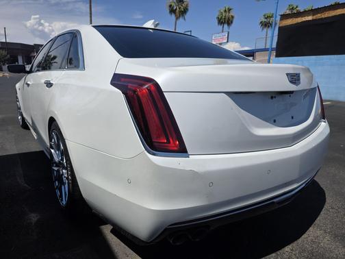 Crystal White Tricoat 2017 Cadillac CT6 3.6L Luxury