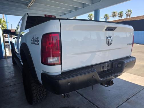 Bright White Clearcoat 2017 RAM 2500 Tradesman Crew Cab 4x4 6'4' Box