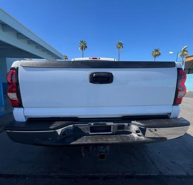 2005 Chevrolet Silverado 2500 LT H/D Crew Cab