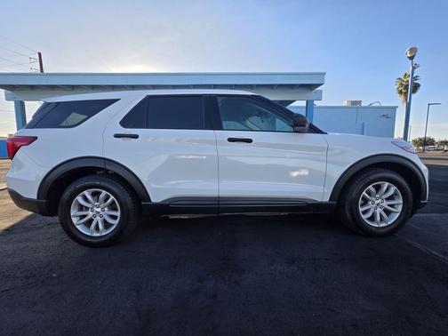 2021 Ford Explorer Base RWD