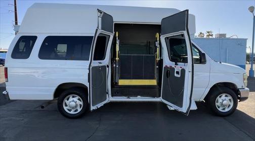 2009 Ford E350 Super Duty XL Wagon