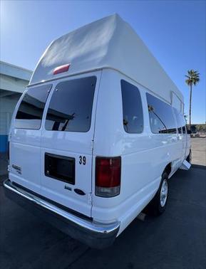 2009 Ford E350 Super Duty XL Wagon