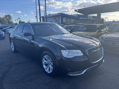 2015 Chrysler 300 Limited