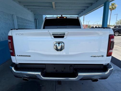 Ivory White Tri-Coat Pearlcoat 2020 RAM 1500 Laramie