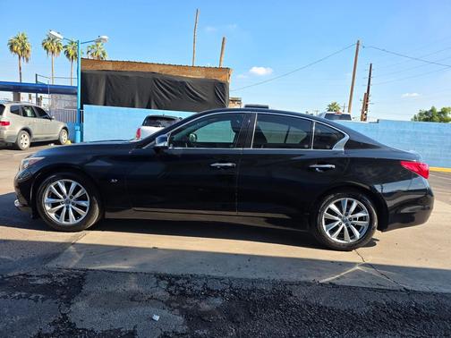 2015 INFINITI Q50 Base