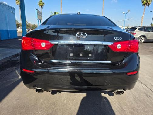 2015 INFINITI Q50 Base