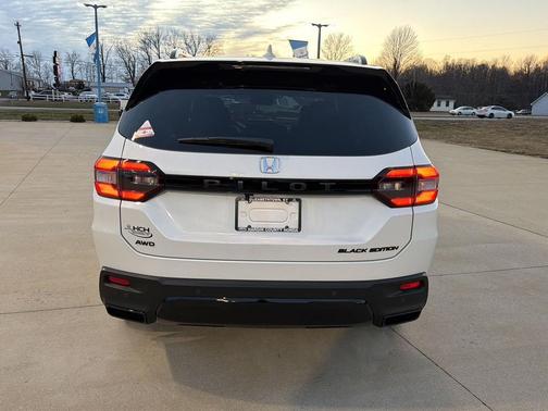 2026 Honda Pilot Black Edition