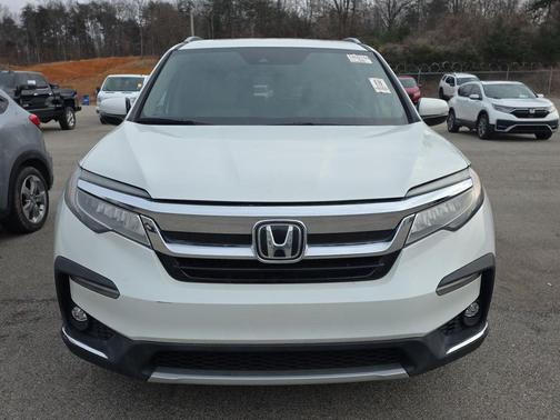 2022 Honda Pilot Touring 8-Passenger