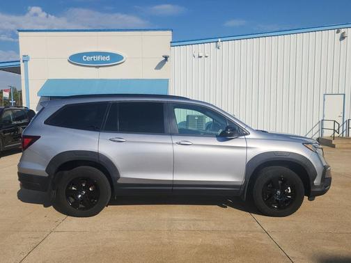 2022 Honda Pilot AWD TrailSport