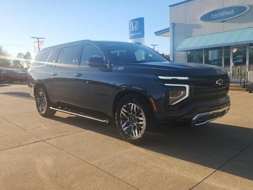 2025 Chevrolet Suburban 4WD Z71
