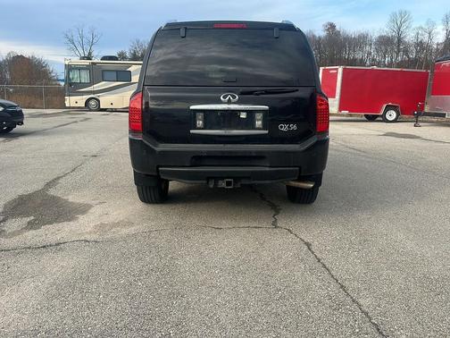2010 INFINITI QX56 Base