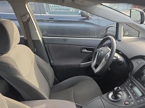 2011 Toyota Prius II