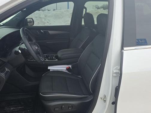 2025 Buick Enclave Preferred FWD