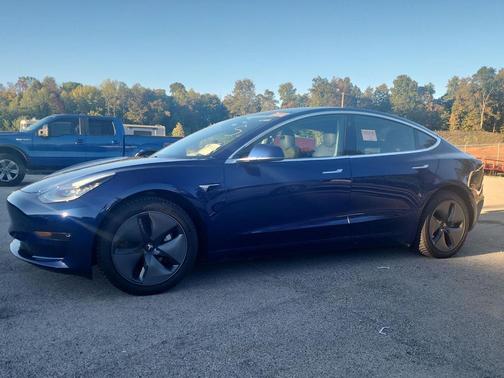 2019 Tesla Model 3 Performance