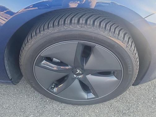 2019 Tesla Model 3 Performance