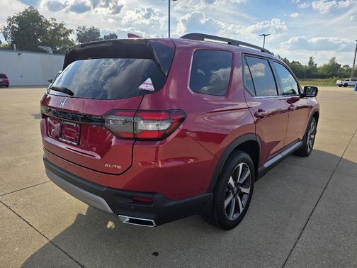 2025 Honda Pilot Elite