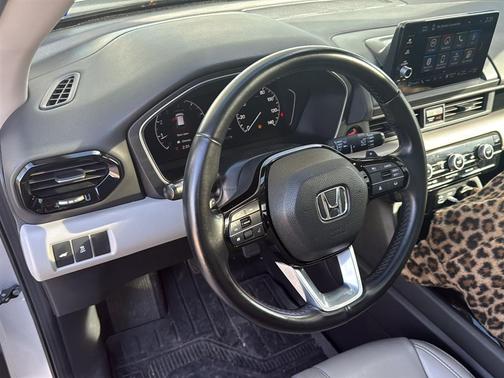 2023 Honda Pilot Touring 8-Passenger