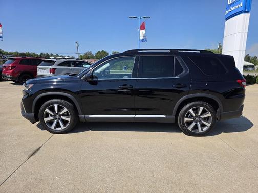 2023 Honda Pilot AWD Elite