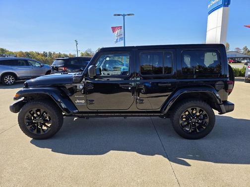 2024 Jeep Wrangler 4xe Sahara