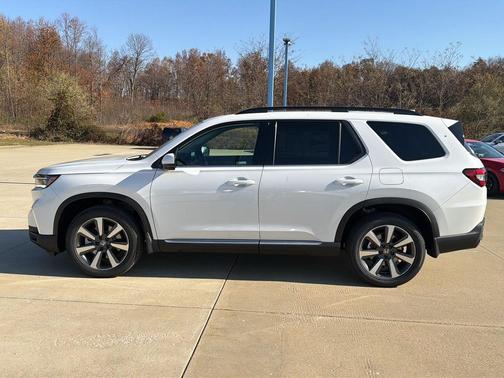 2025 Honda Pilot Touring 8-Passenger
