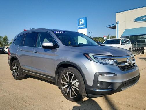 2022 Honda Pilot Touring 8-Passenger