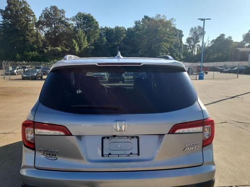 2022 Honda Pilot Touring 8-Passenger