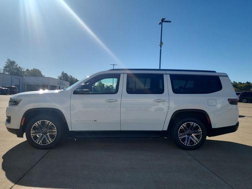 2024 Jeep Wagoneer L Series II 4x4