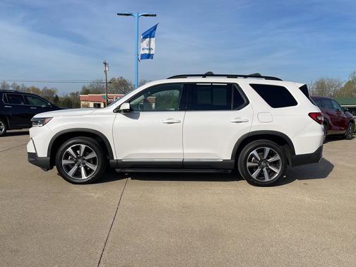 Platinum White Pearl 2024 Honda Pilot
