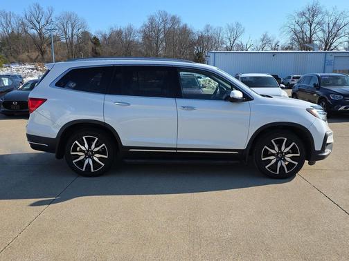 2022 Honda Pilot AWD Elite